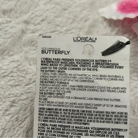 L’Oréal - Voluminous Butterfly Waterproof Mascara, Blackest Black - Picture 3 of 3